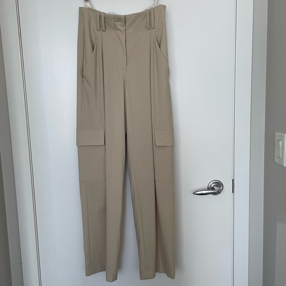 BNWT Aritzia Babaton Roho Trousers - Picture 1 of 5